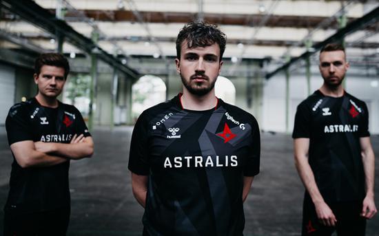 虎牙推出电竞IP智能机器人引领AI技术新潮流